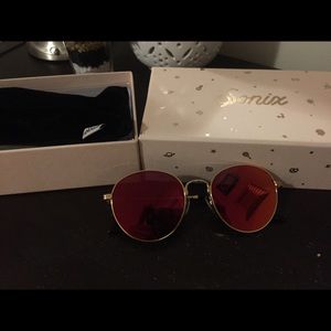 Sonix ace sunnies